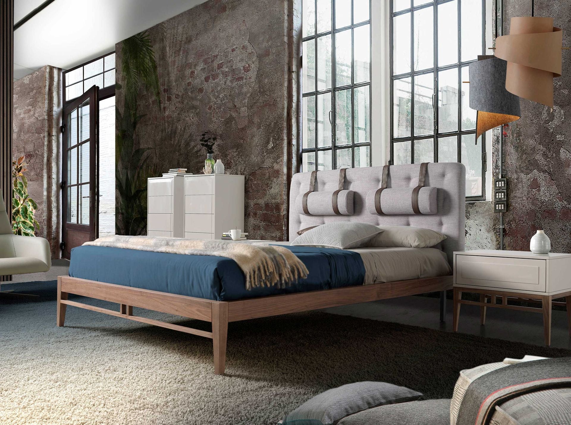 Polsterbett Frankfurt von Maison de Cocon – Stoff, Farbe Warmgrau, 160x200 cm, Frontalansicht