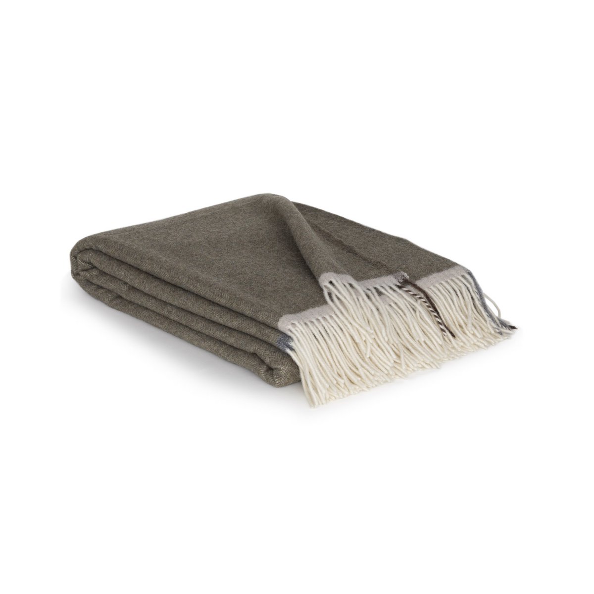 Detail shot of the Milano Verde Orlo throw's fringe and weave