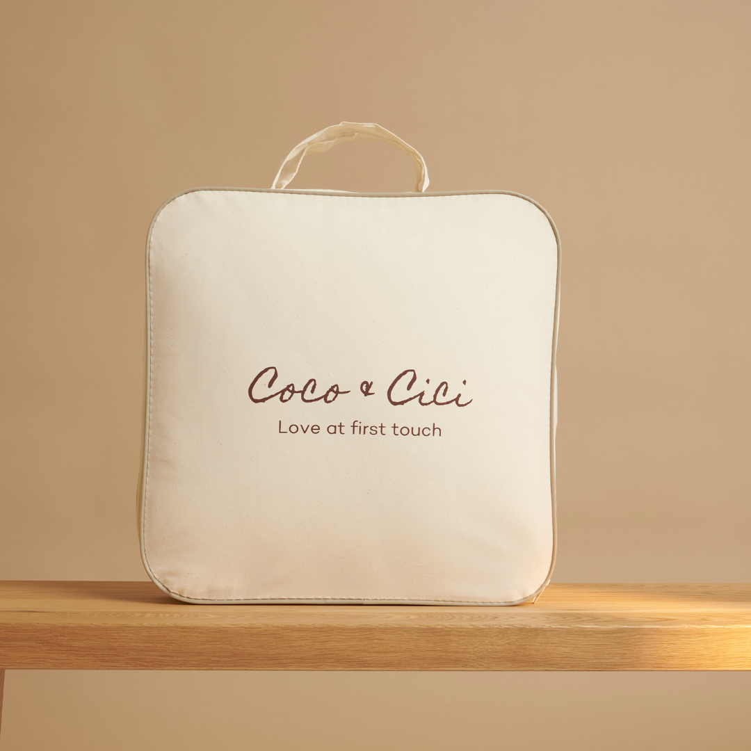 Tencel™ High Summer Duvet's reusable Coco & Cici canvas storage bag