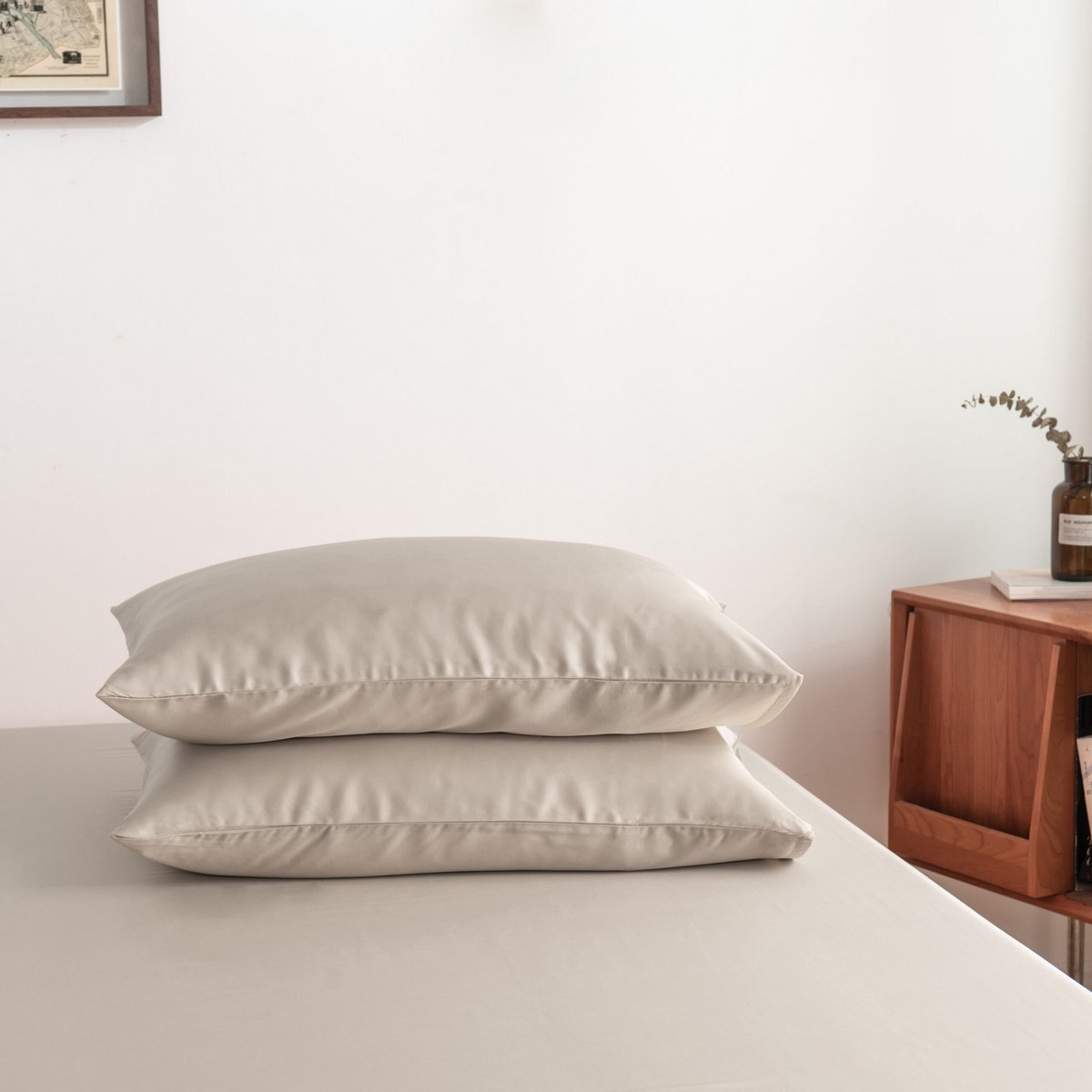 Close-up of Soft Taupe bamboo pillowcases