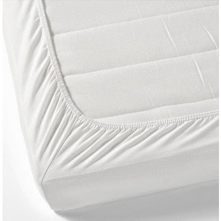 Close-up of a white fitted sheet's elasticated corner (identical image also used on the Beige listing; does not show light grey)