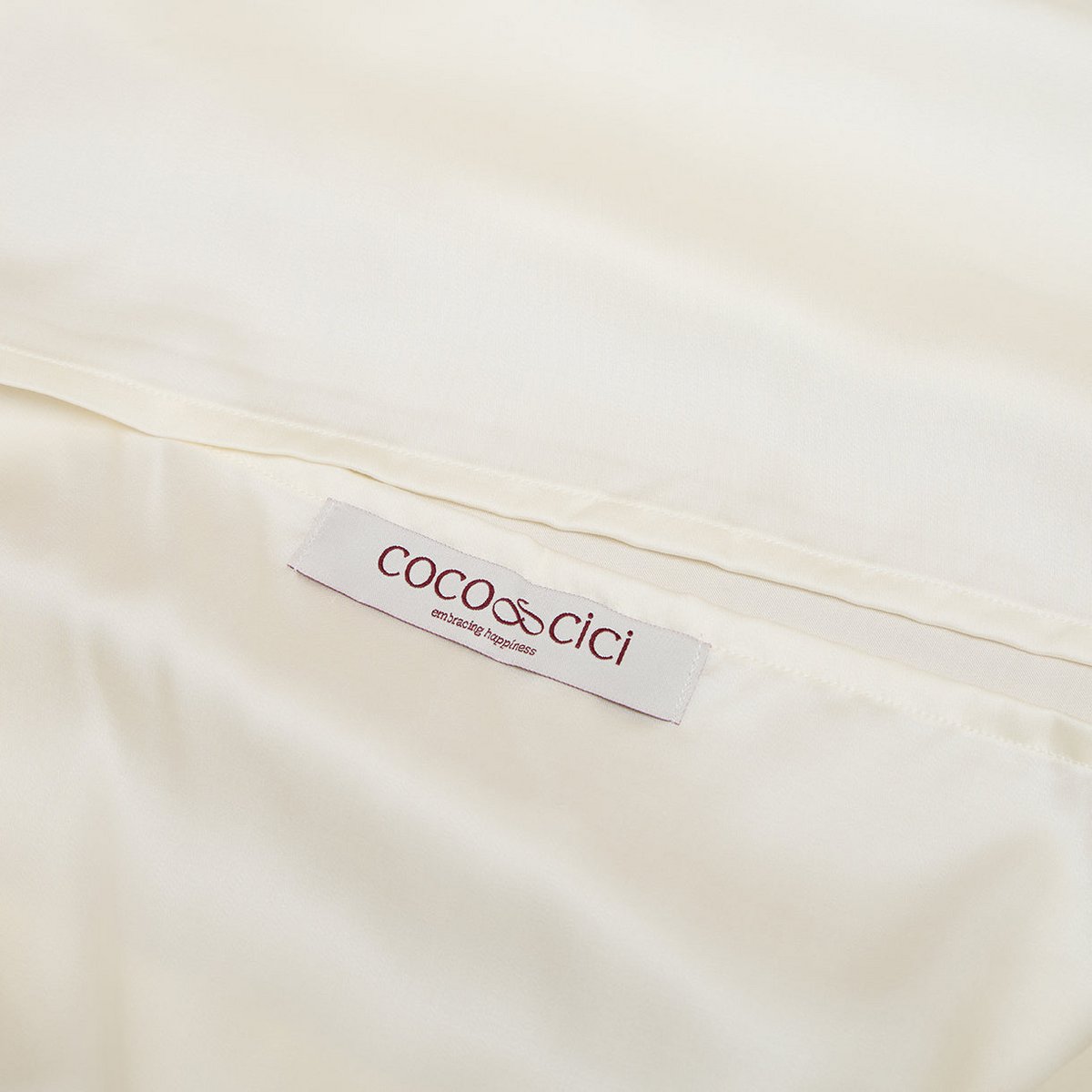 Close-up of Maison de Cocon label on Tencel Sateen pillowcase